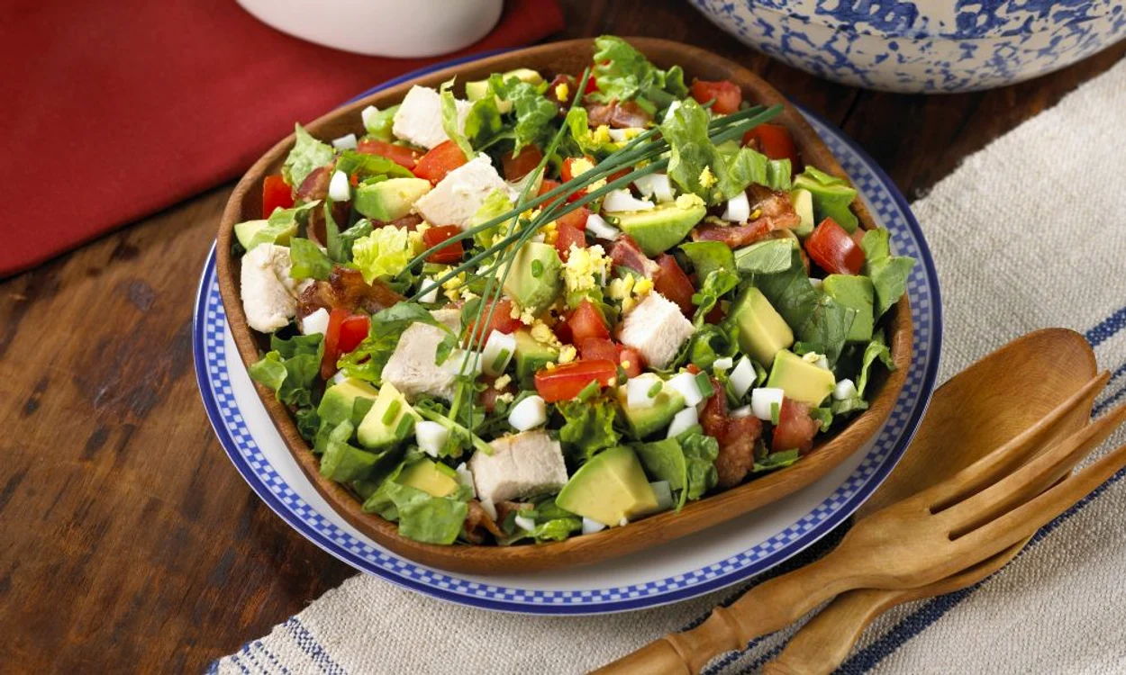 salata avocado pui jpeg