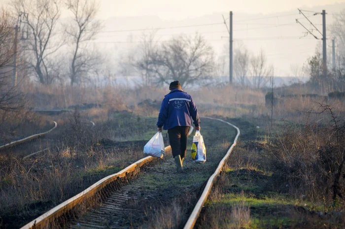 Multe linii ferate din țară au fost închise. Foto: Shutter