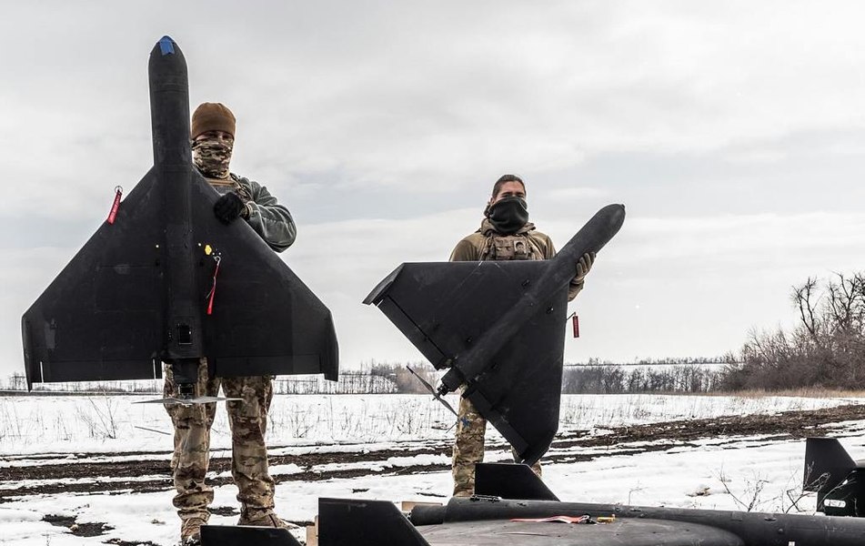 Ucrainenii au creat o dronă artizanală asemănătoare cu Shahed. Imaginile publicate de Brigada Azov