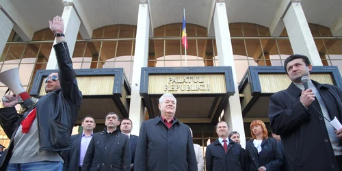 Protest PCRM 2 Motiune Iovu