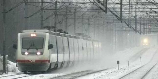 Trenul intercity spre Bucureşti nu va circula de Crăciun