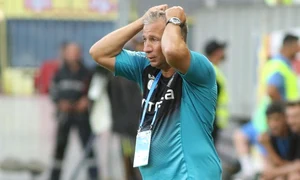 dan petrescu maini in cap jpeg