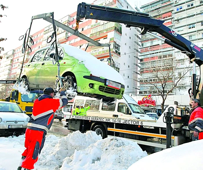 238 de lei pentru operaţiunile de ridicare, 238 de lei pentru transport şi 297,5 lei pentru depozitare.