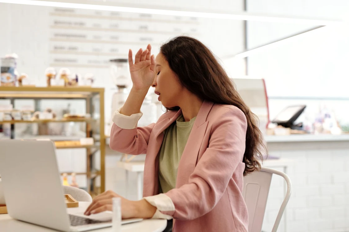 in ce motiv nu putem strănuta cu ochii deschiși / Foto: Pexels