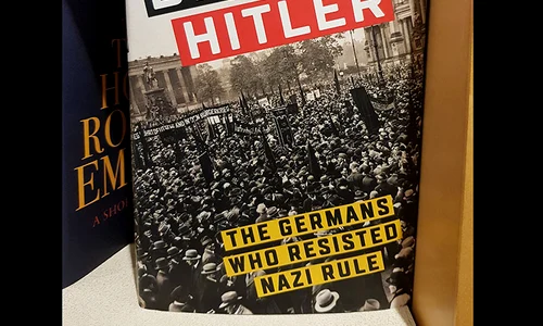 Sfidîndu l pe Hitler jpeg
