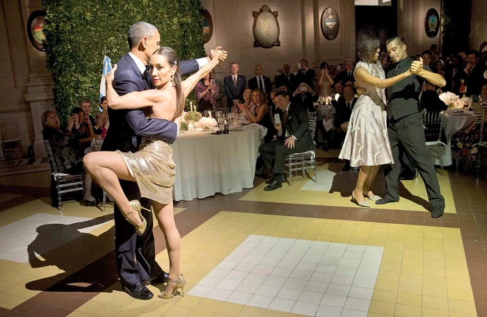 Obama şi-a dovedit talentul de dansator