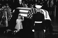 JF Kennedy, de la dezamăgire la sursă inspiraţională jpeg