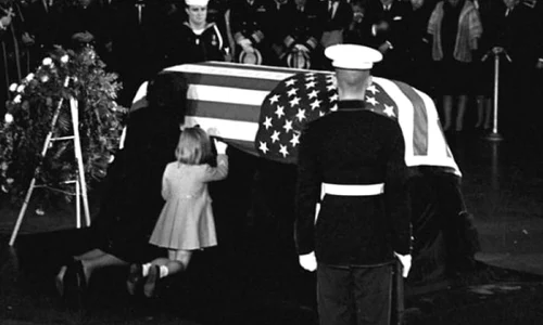 JF Kennedy, de la dezamăgire la sursă inspiraţională jpeg