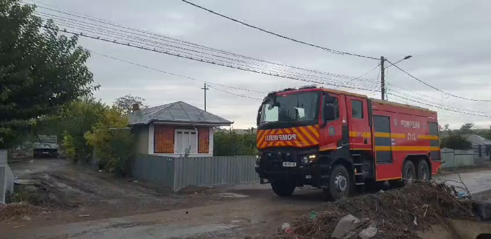Stare de alertă în județul Galați până pe 16 octombrie. Deținuții vor curăța nămolul din casele inundate