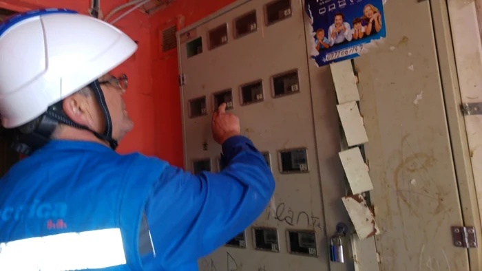 Preţurile la curent electric rămâne neschimbate până la 1 iunie. Foto arhivă