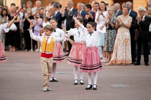 Prințul Albert de Monaco, Prințesa Charlene și copiii captivați de sărbătoarea Sfântului Ioan