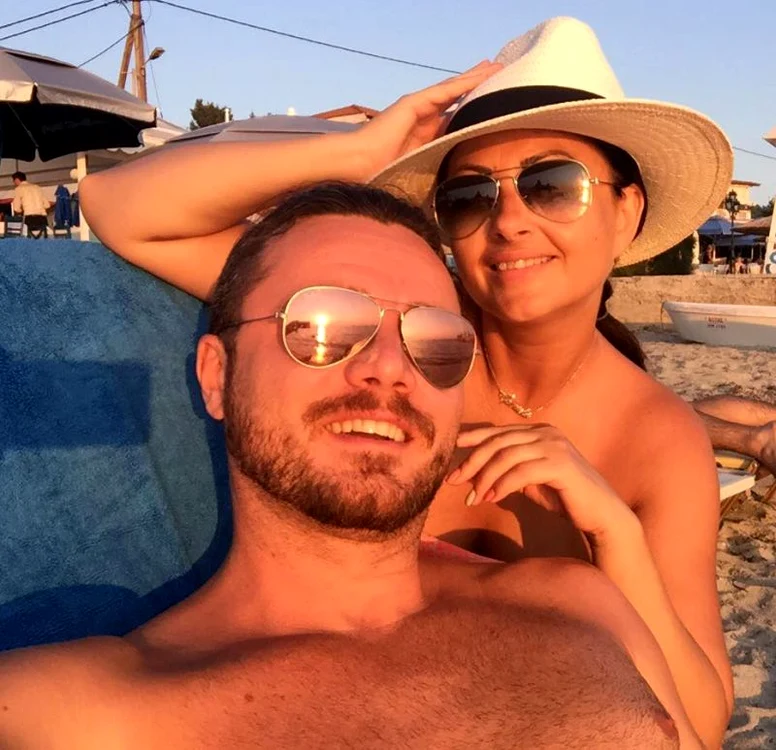 
    Aşa arăta Gabriela Cristea înainte să se cupleze cu Tavi Clondafoto: arhiva personală  