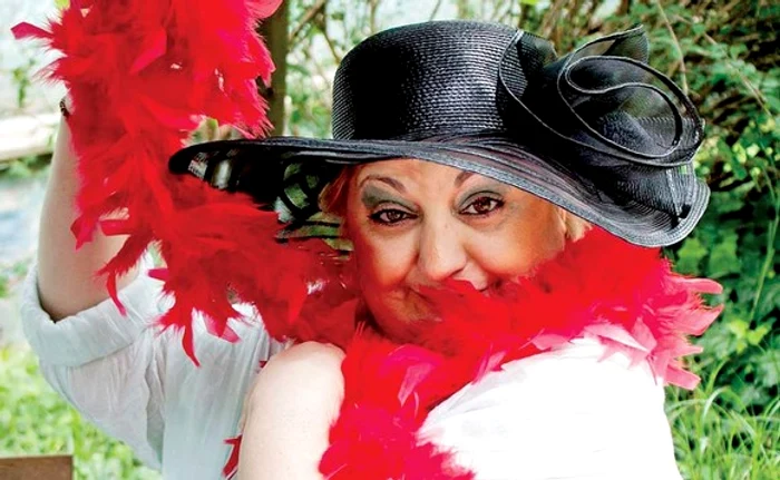 
    După operația de la inimă, Marinela Chelaru are și zile mai bune, și zile mai proastefoto: arhivă personală  