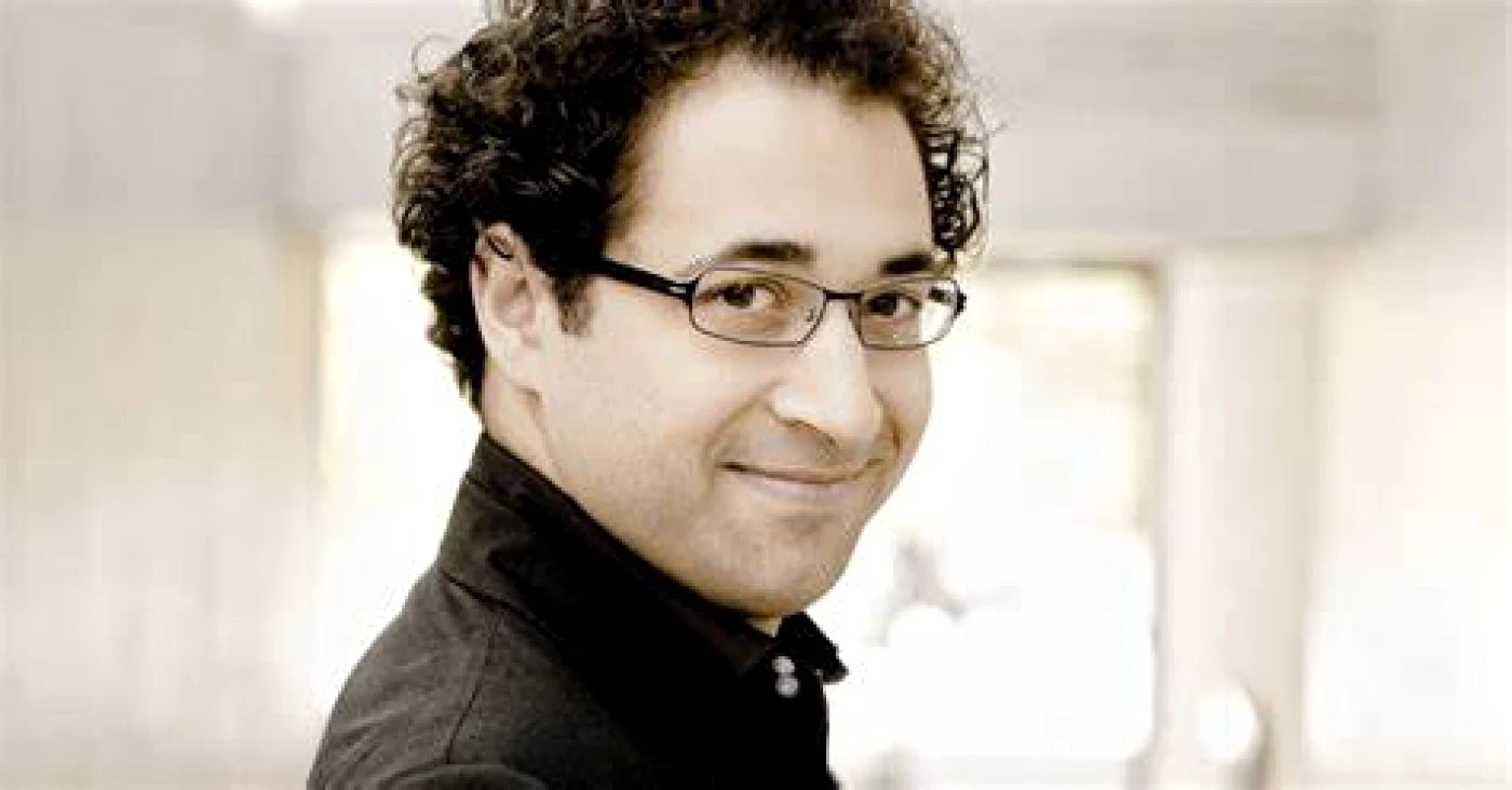 Leo Hussain