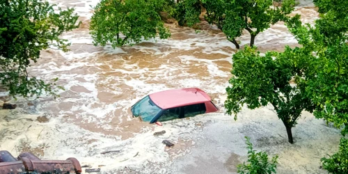 inundatii turcia jpg