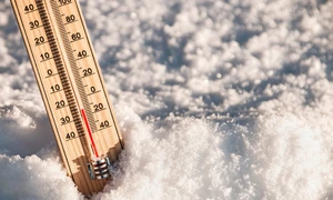 frig ger iarna termometru foto shutterstock