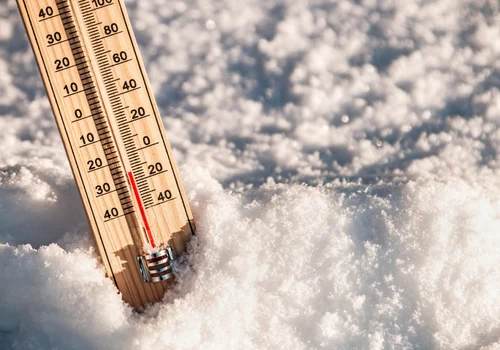 frig ger iarna termometru foto shutterstock