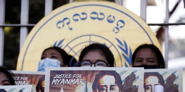 Manifestatie de susţinere pentru Aung San Suu Kyi FOTO EPA-EFE