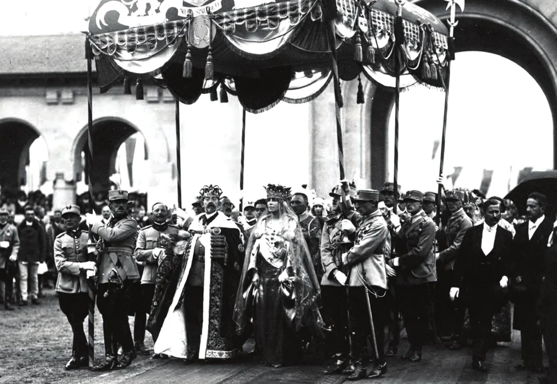 Încoronarea Regelui Ferdinand şi a Reginei Maria, la Alba Iulia, la 15 octombrie 1922
