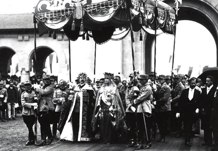 Încoronarea Regelui Ferdinand şi a Reginei Maria, la Alba Iulia, la 15 octombrie 1922