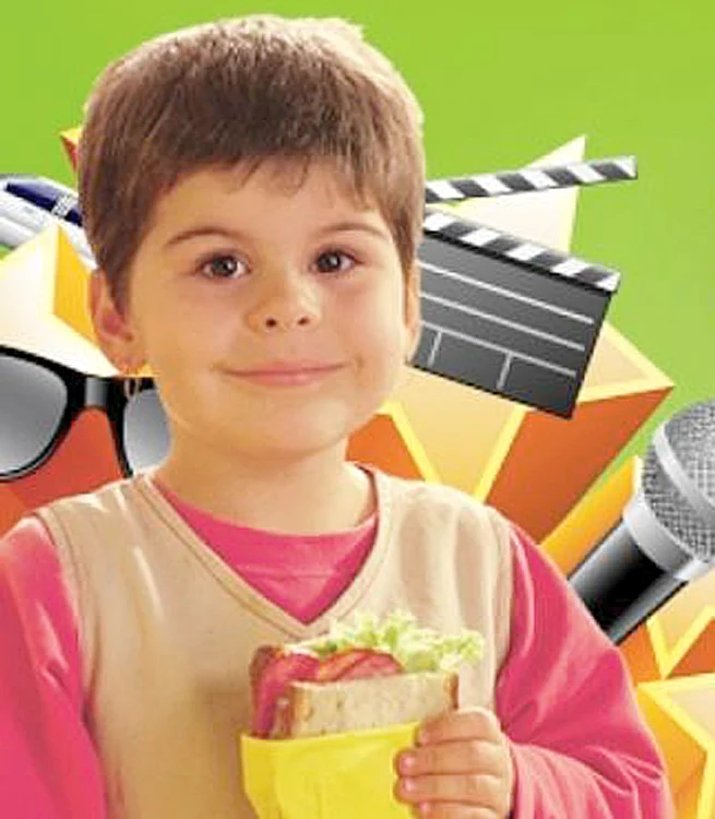 La 4 ani, Luiza a făcut reclamă la salam