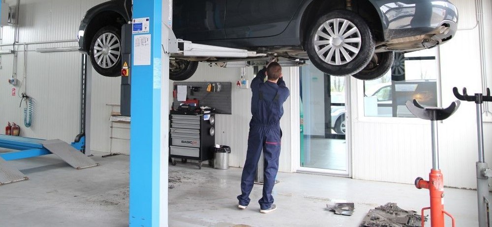 Service auto țepuit prin metoda „merg să fac proba”. De ce a fost șoferul declarat nevinovat