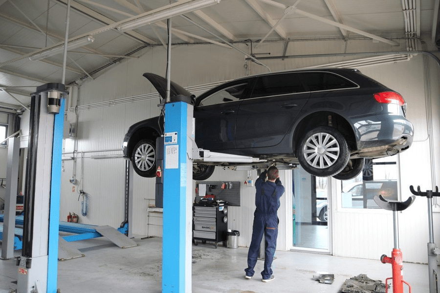 Ce salarii au angajații din service-urile auto