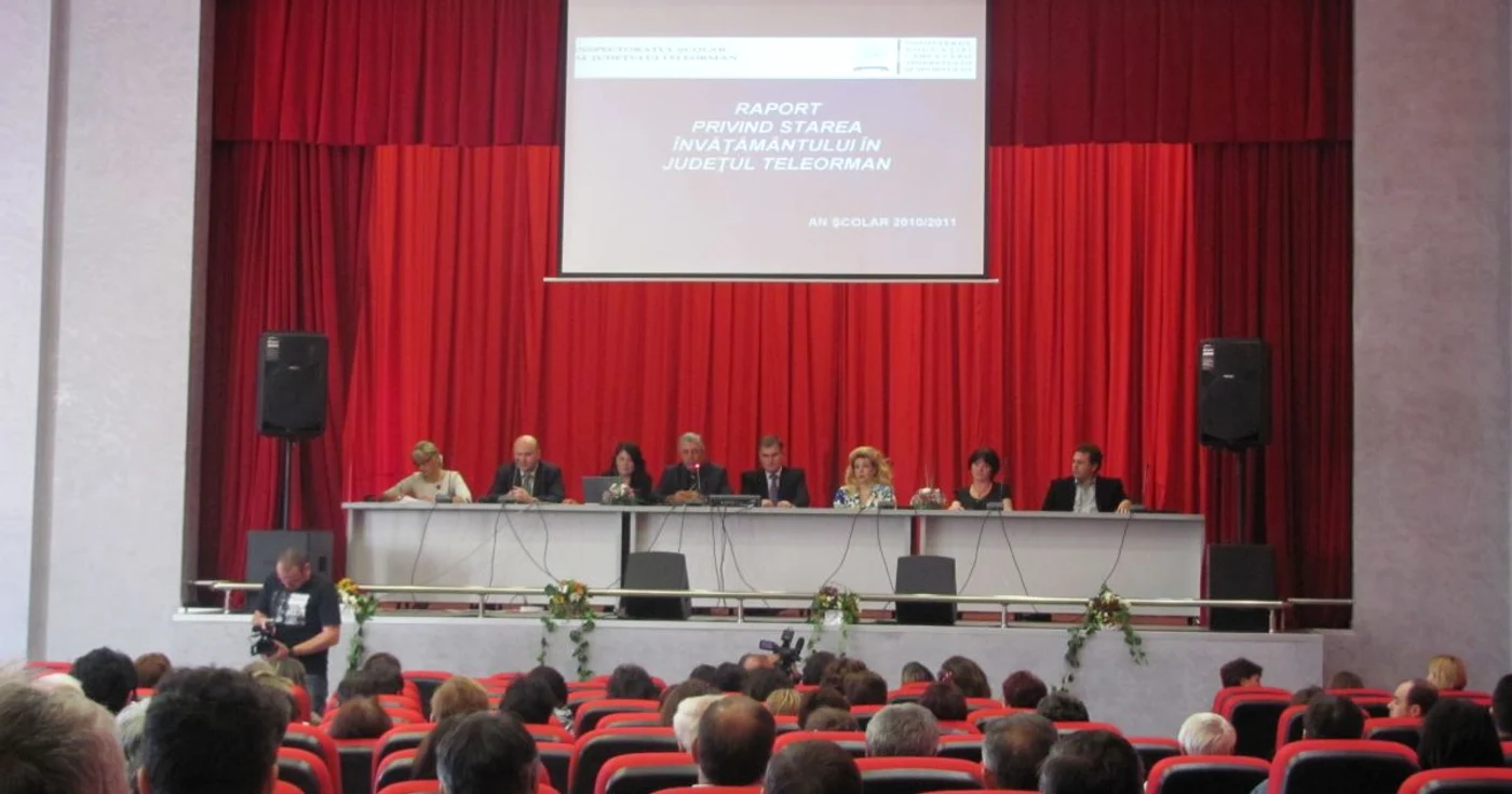 Raportul a fost prezentat de conducerea IŞJ Teleorman la întâlnirea cu directorii