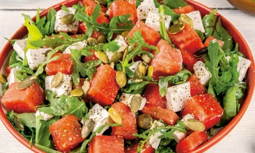 salata de vara cu pepene rosu si feta jpg