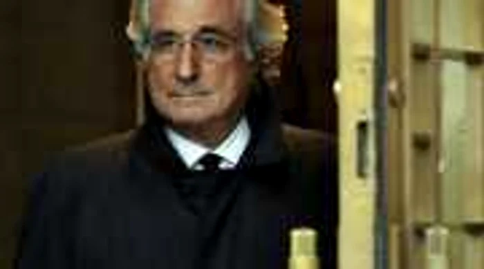 Bernard Madoff ispăşeşte o pedeapsă de 150 de ani de închisoare pentru fraudarea a mii de investitori