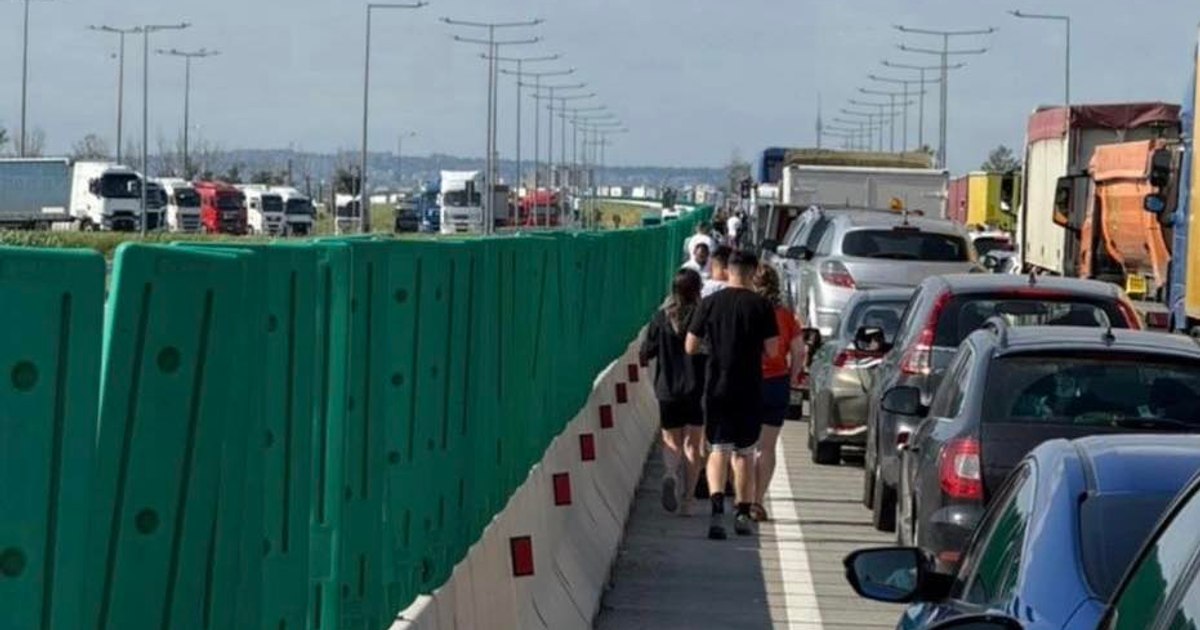 The 'Friendship' Bridge That Tests Patience