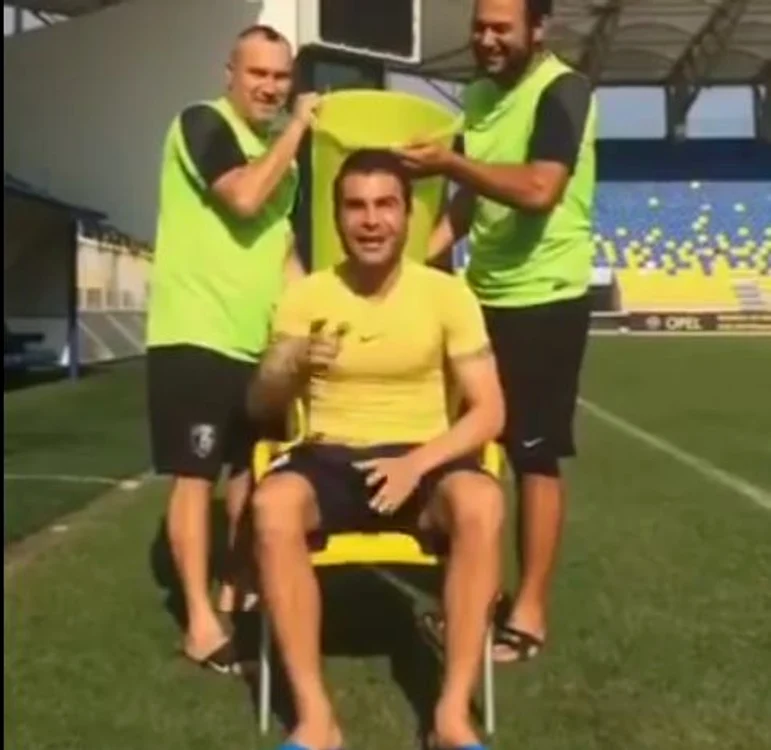 Adi Mutu a acceptat provocarea lui Costică AnghelacheFoto Youtube