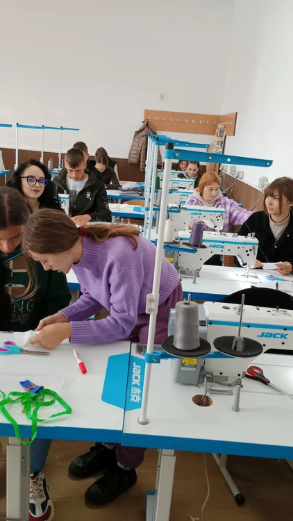 La grupa de textile FOTO Liceul Mihai Ciucă