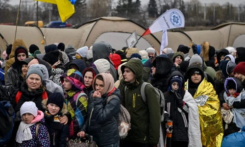 refugiati ucraineni foto X @UkrReview