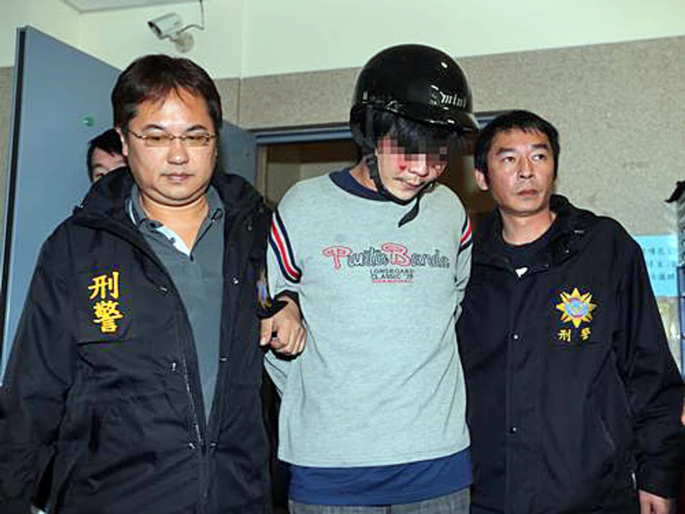 Taiwanezul de 33 de ani a fost dat imediat pe mâna poliției