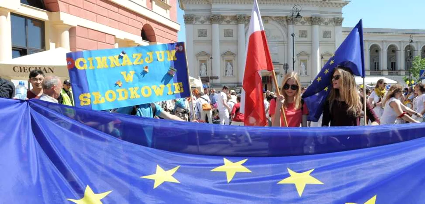 Proteste ale opoziţiei poloneze faţă de reformele în Justiţie ale guvernului conservator