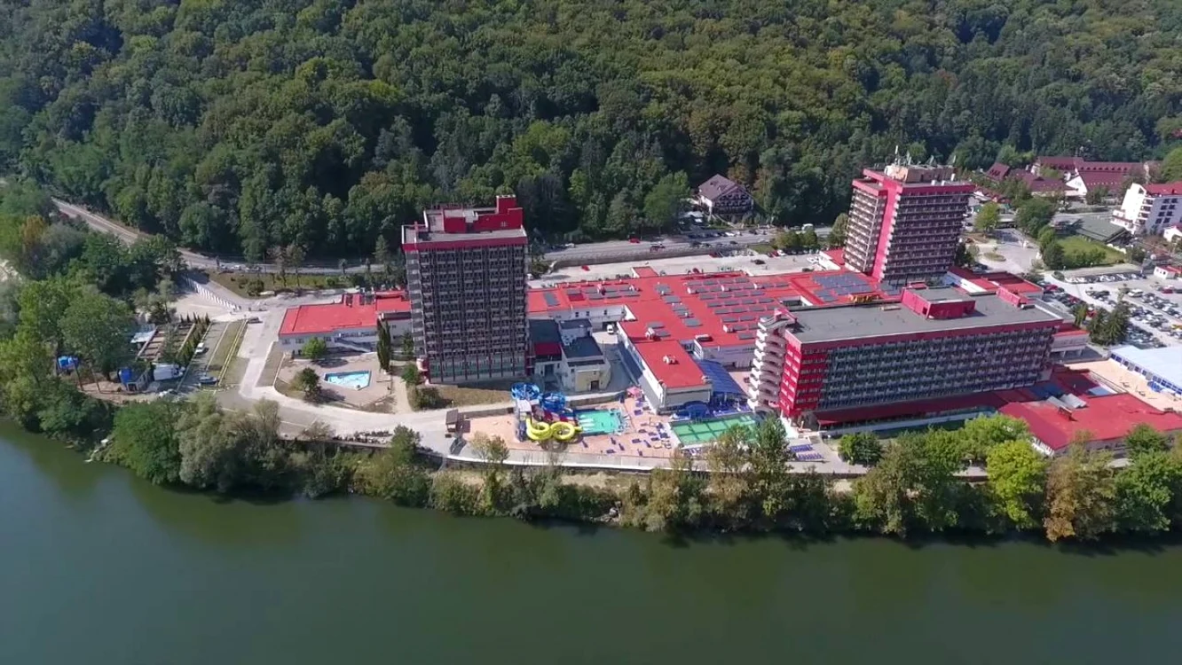 Complexul hotelier Cozia - Oltul - Căciulata din staţiunea Călimăneşti - Căciulata în judeţul Vâlcea Foto Adevărul