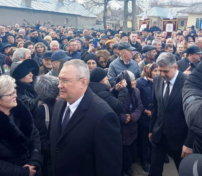 Ciolacu și Ciucă au ajuns la funerariile președintelui Consiliului Județean Vrancea VIDEO