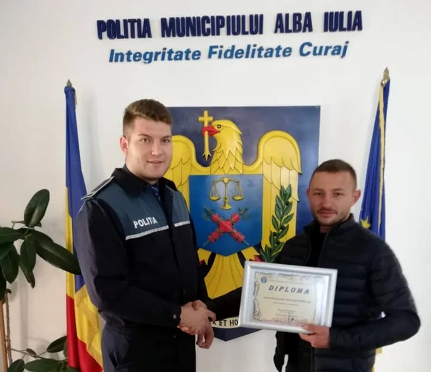 
    Paul a primit şi o diplomă pentru gestul luifoto: Ziarul Unirea  