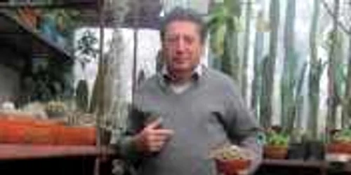 Prima seră şi-a construit-o în anul 1975