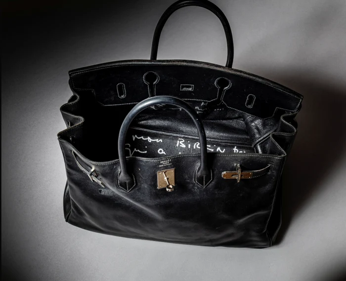 Geanta a fost vândută cu 2,45 milioane de euro. FOTO: X/@Sothebys