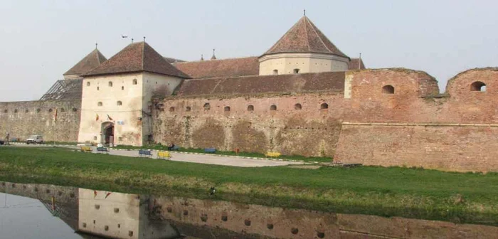 Braşov: Expoziţie dedicată comunizării Ţării Făgăraşului