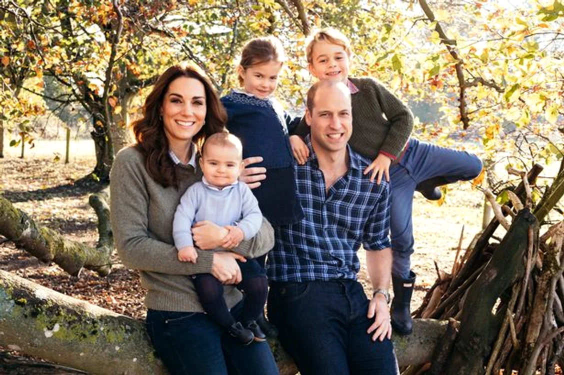 Kate Middleton şi Prinţul William, cu cei trei copii, George, Charlotte şi Louisfoto: Arhivă