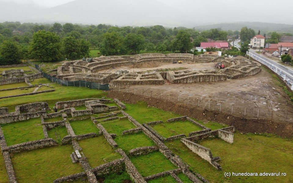 Sarmizegetusa Regia versus Ulpia Traiana Sarmizegetusa. Confuzia uriașă pe care o fac mulți români VIDEO