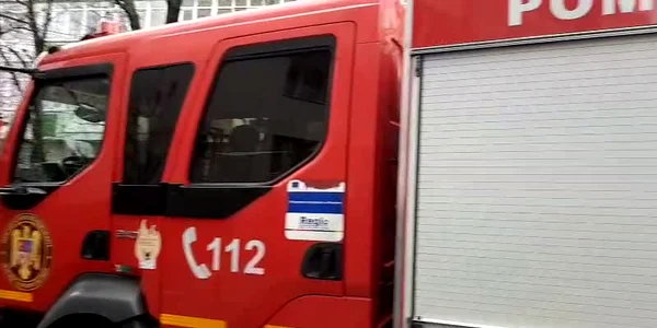 Incendiu pe bulevardul Ion Mihalache din Bucureşti 