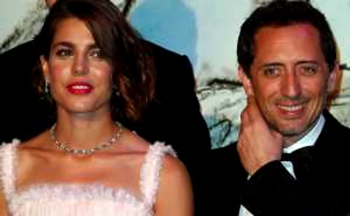 Charlotte Casiraghi şi partenerul ei, Gad Elmaleh. FOTO Reuters