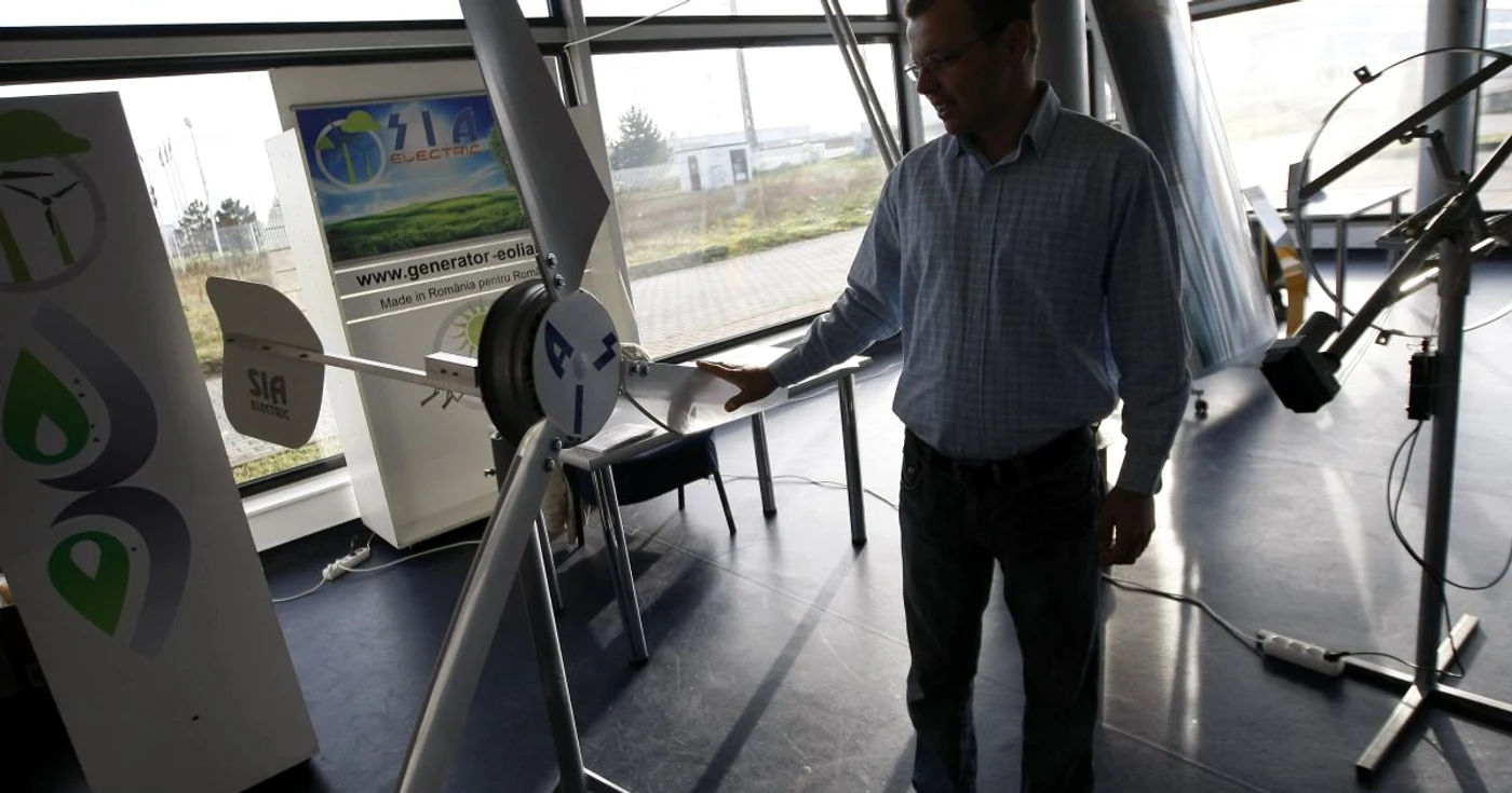Sistemele de energie regenerabilă pot fi achiziţionate de-acum, cu credite avantajoase Foto: Adevărul