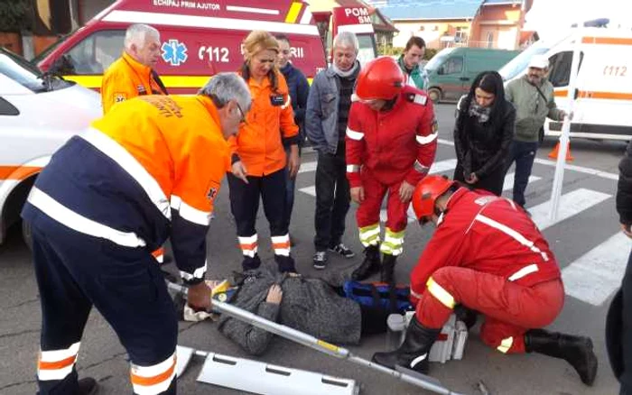 Una din femeile lovite pe trecerea de pietoni FOTO Corina Macavei