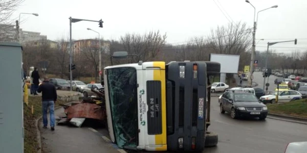 Şoferul vinovat de producerea accidentului a fost amendat