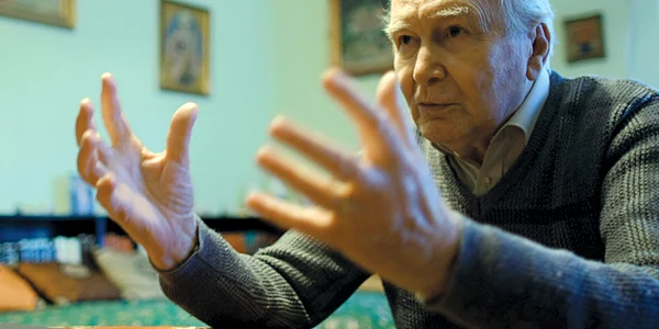 Decebal Anastasescu este un renumit inginer constructor care trăieşte în Timişoara. Foto: Sebastian Tătaru